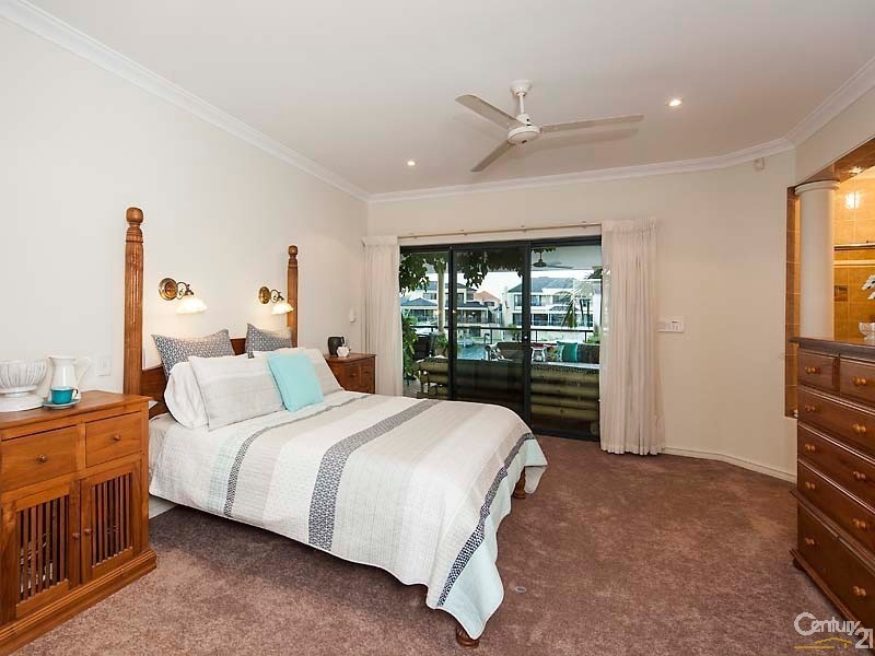 13 Solstraale Place, Halls Head WA 6210