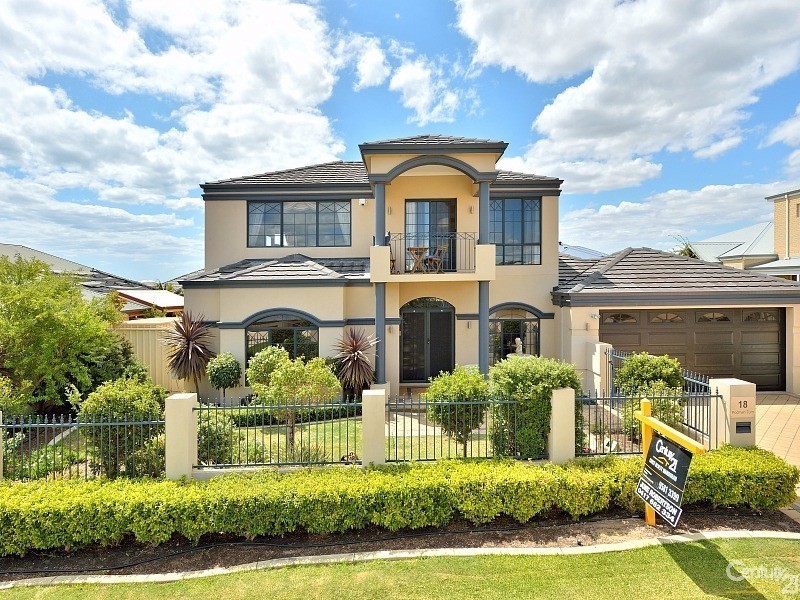 18 Podman Turn, Madora Bay WA 6210