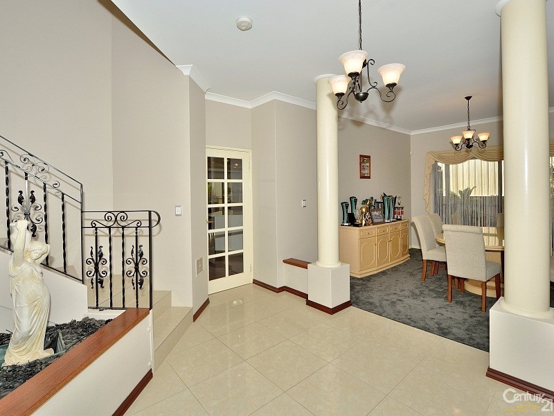 18 Podman Turn, Madora Bay WA 6210