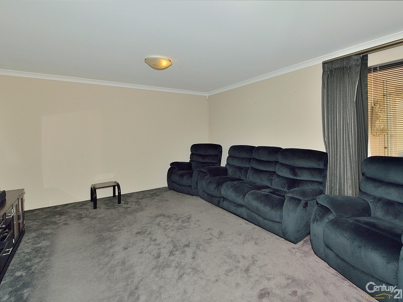 18 Podman Turn, Madora Bay WA 6210