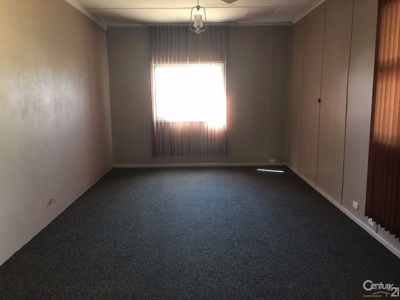 12 Yallan Street, Mandurah WA 6210