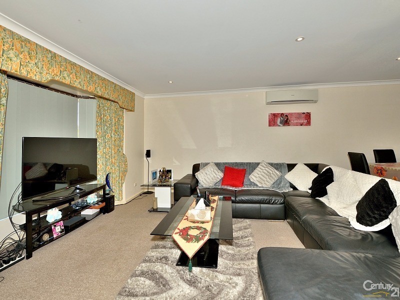 11 Peelwood Parade, Halls Head WA 6210