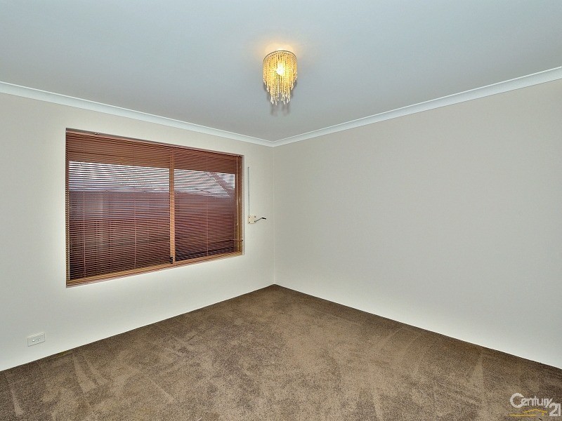 14 Kingfisher Way, Singleton WA 6175