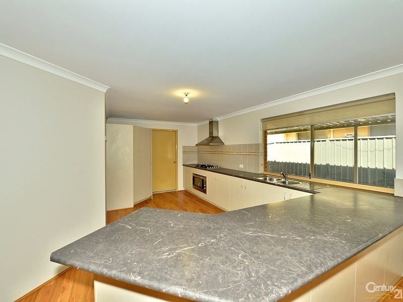 14 Kingfisher Way, Singleton WA 6175