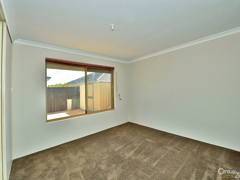 14 Kingfisher Way, Singleton WA 6175