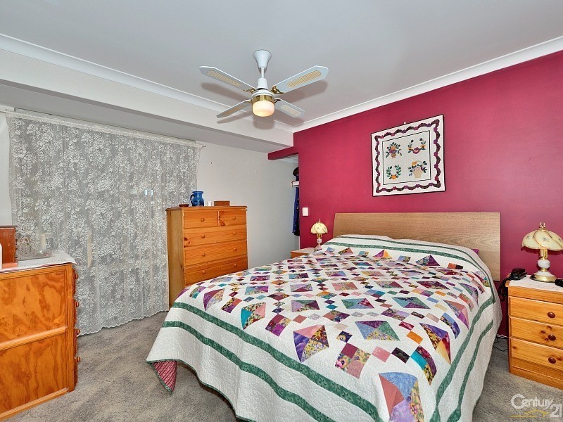 23 Peelwood Parade, Halls Head WA 6210