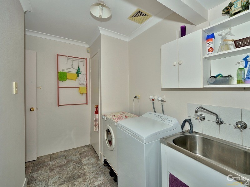 23 Peelwood Parade, Halls Head WA 6210