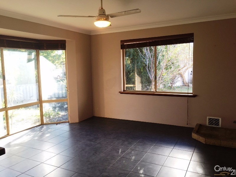 3 Feluga Court, Greenfields WA 6210