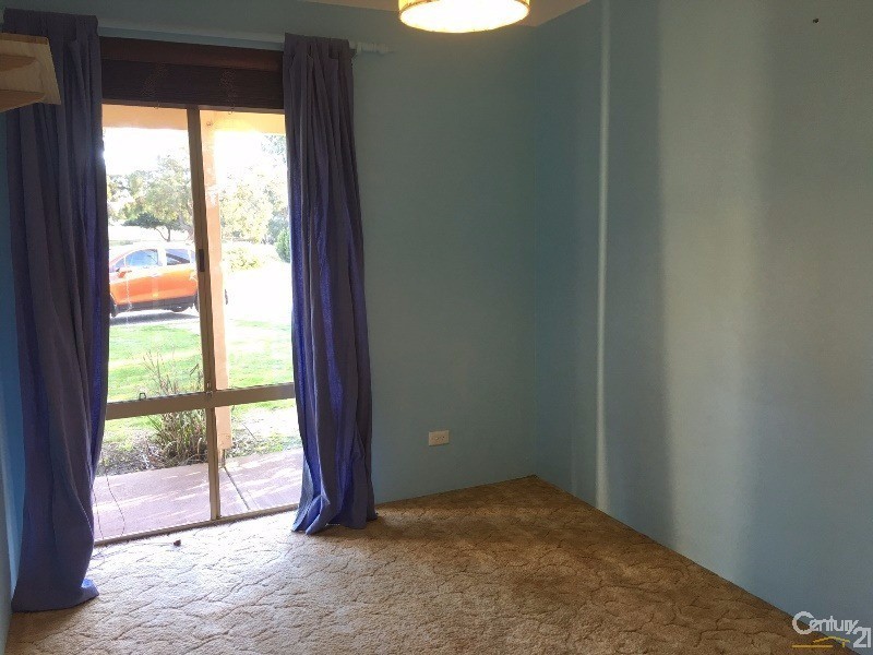3 Feluga Court, Greenfields WA 6210
