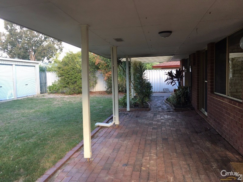 3 Feluga Court, Greenfields WA 6210