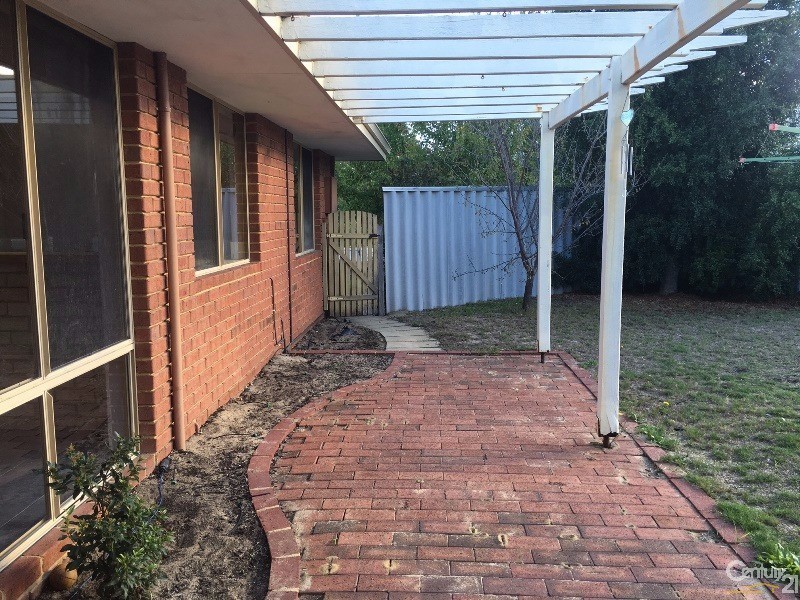 3 Feluga Court, Greenfields WA 6210