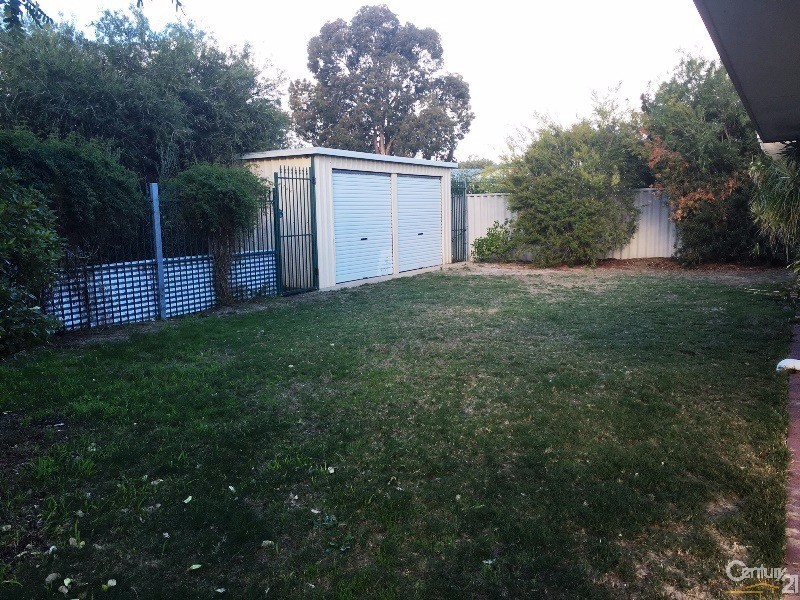 3 Feluga Court, Greenfields WA 6210