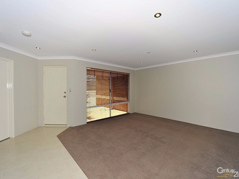 326 Pebble Beach Boulevard, Meadow Springs WA 6210