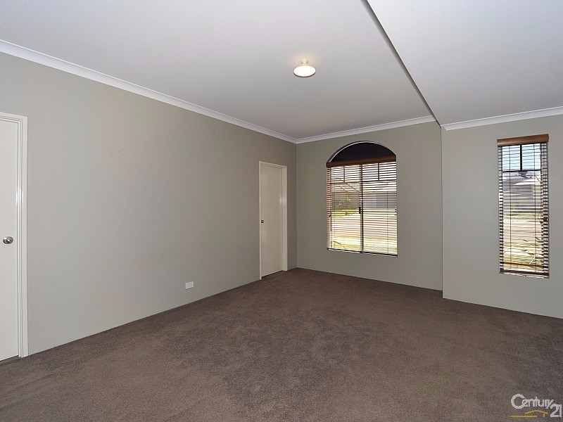 326 Pebble Beach Boulevard, Meadow Springs WA 6210