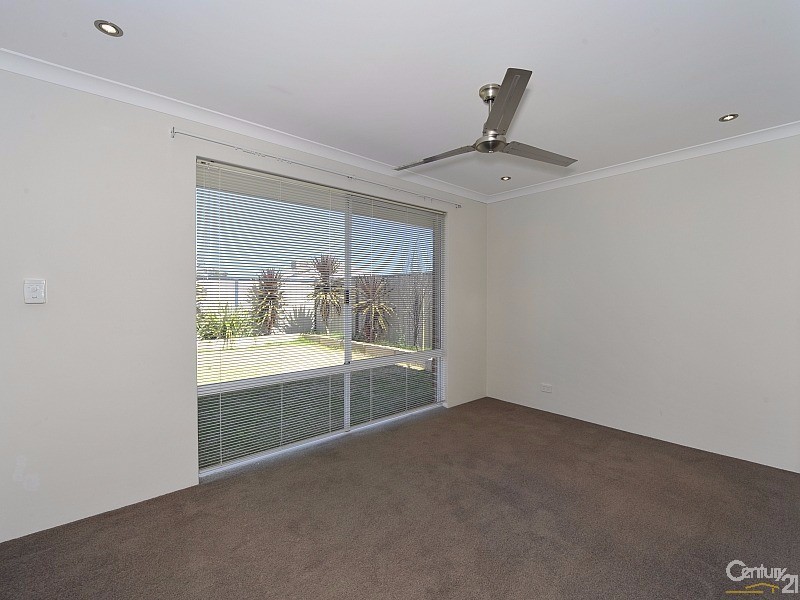 326 Pebble Beach Boulevard, Meadow Springs WA 6210