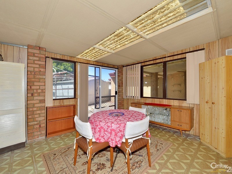 1/3 Kent Close, Halls Head WA 6210