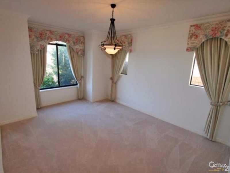 21 Magnetic Square, Halls Head WA 6210