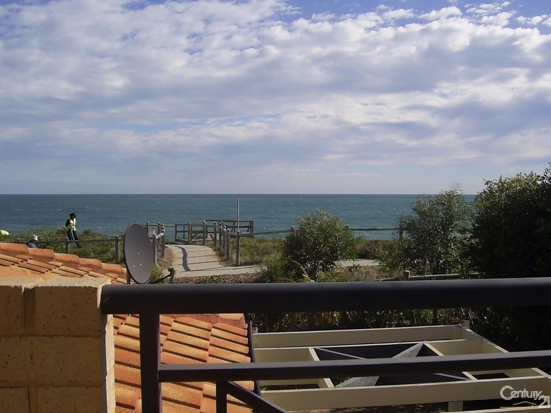 21 Magnetic Square, Halls Head WA 6210