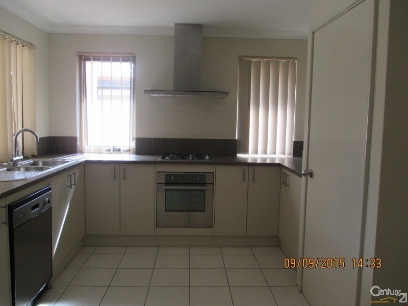 22 Wuralling Pass, Wannanup WA 6210