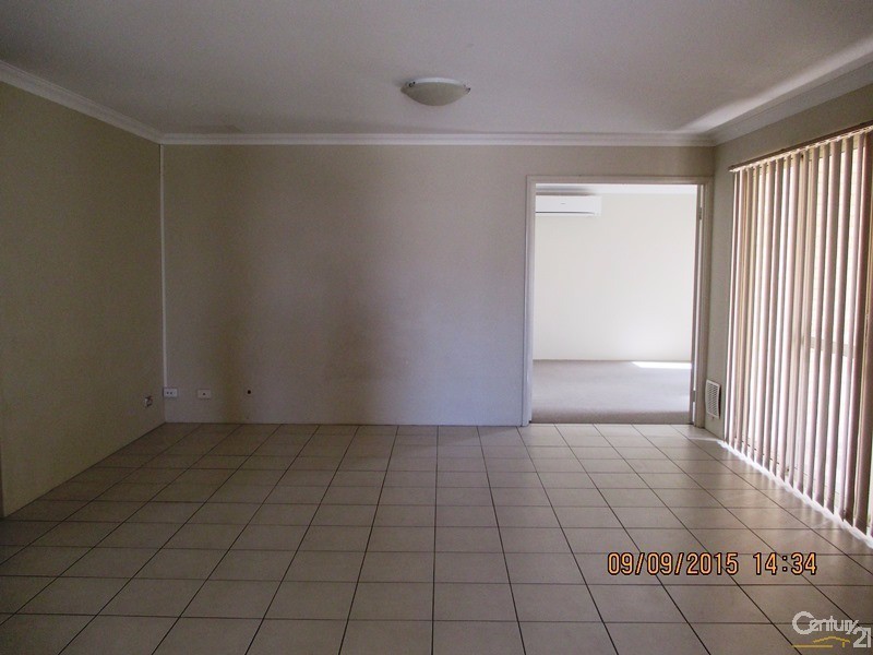 22 Wuralling Pass, Wannanup WA 6210