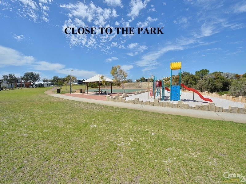 22 Podman Turn, Madora Bay WA 6210