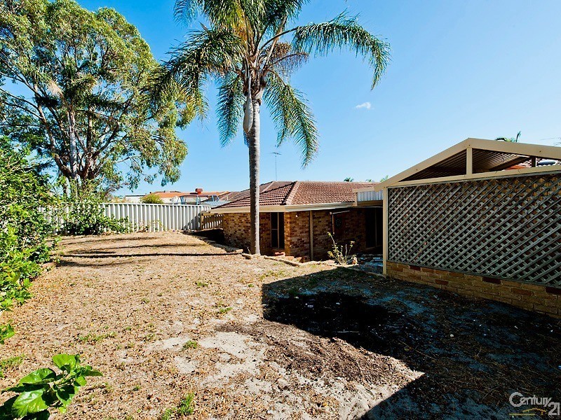 19 Silvertop Avenue, Halls Head WA 6210