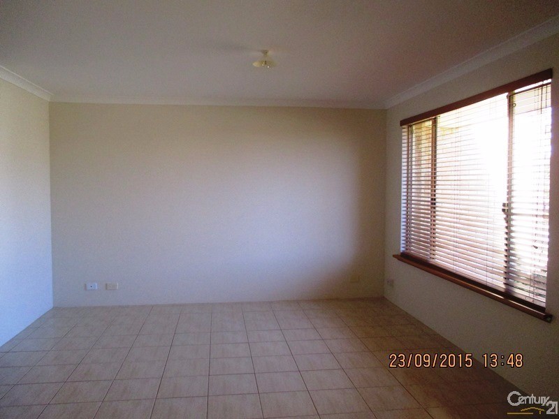 6 Hideaway Cove, Halls Head WA 6210