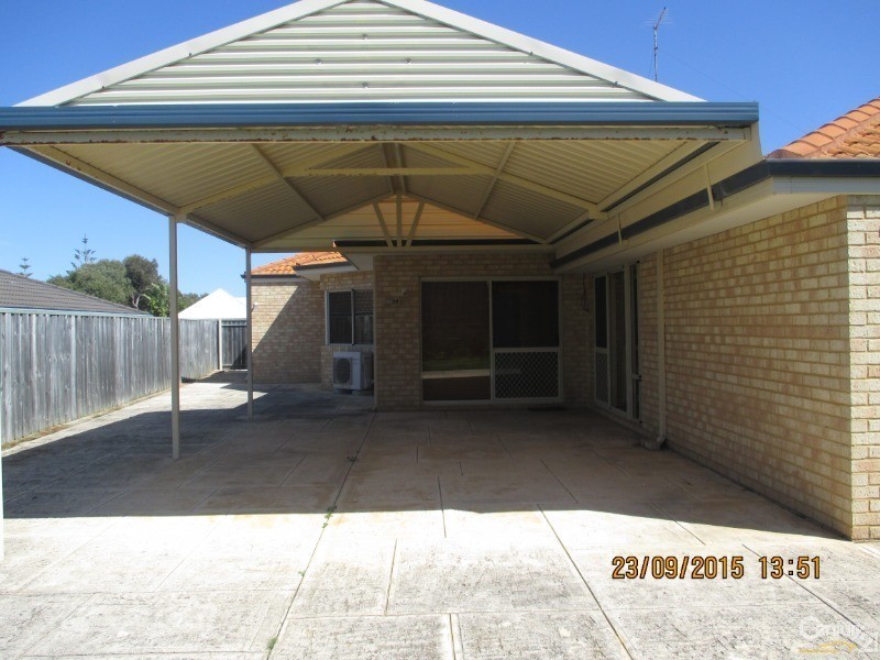 6 Hideaway Cove, Halls Head WA 6210