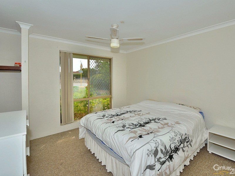 11 Murdoch Drive, Greenfields WA 6210