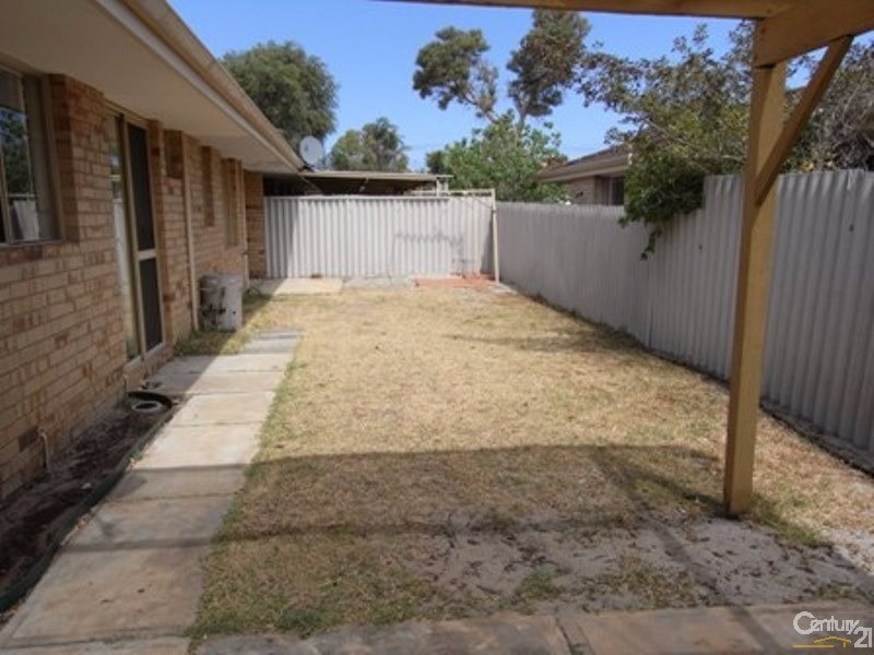 1/17 Balmoral Parade, Halls Head WA 6210