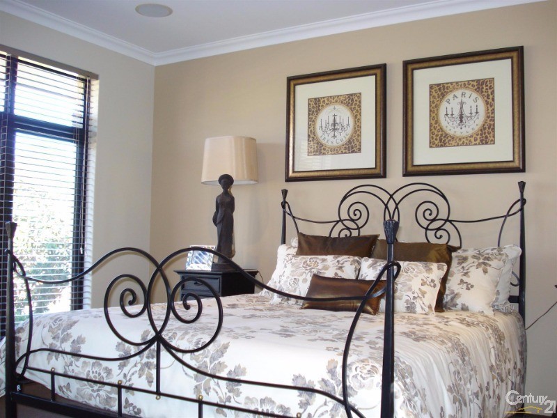 11 Cohen Vista, Lakelands WA 6180