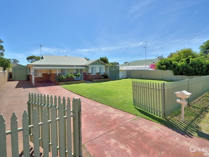 81 Mississippi Drive, Greenfields WA 6210