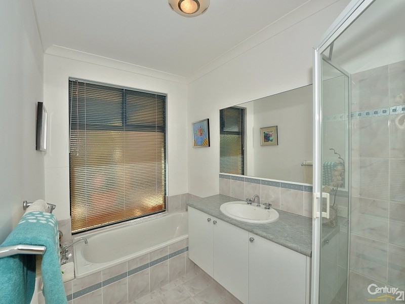 48 Cambria Island Retreat, Halls Head WA 6210