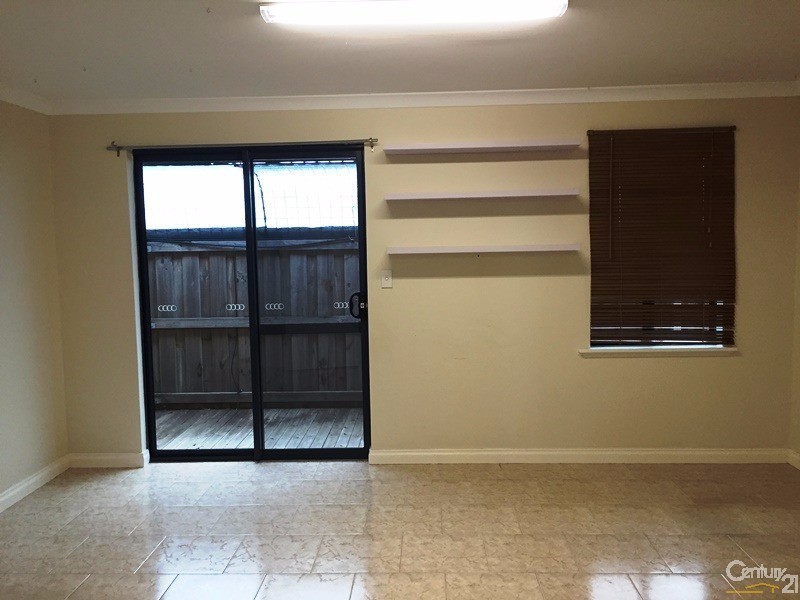 50 Carissa Turn, Halls Head WA 6210