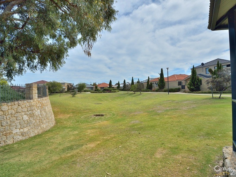 74/27 Meadow Springs Drive, Meadow Springs WA 6210