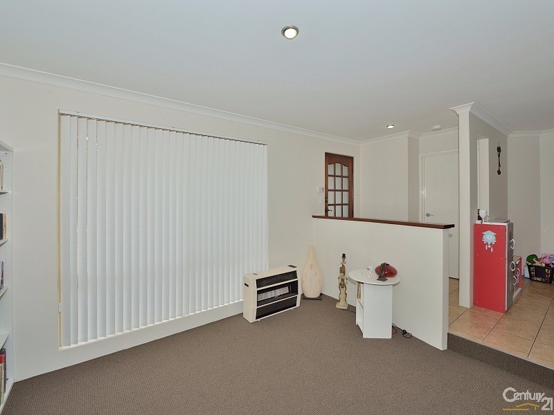 17 Foster Road, Coodanup WA 6210