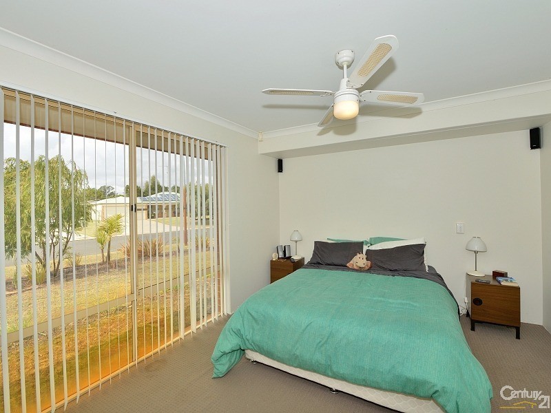 17 Foster Road, Coodanup WA 6210