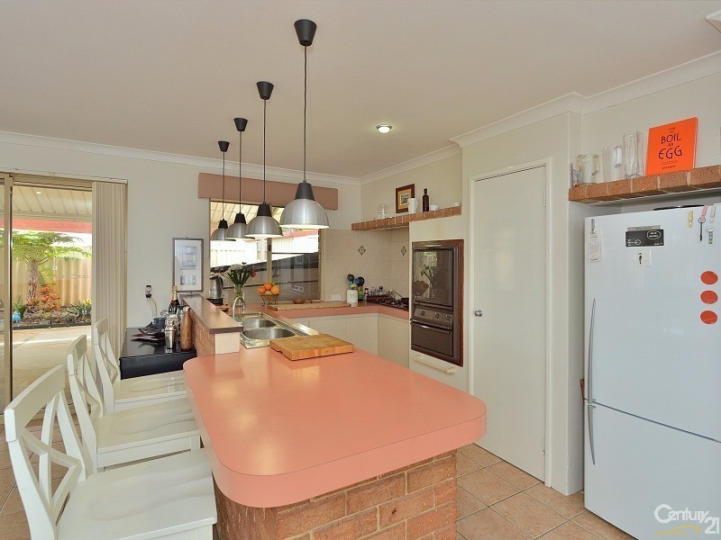 17 Foster Road, Coodanup WA 6210