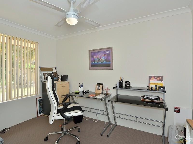 17 Foster Road, Coodanup WA 6210
