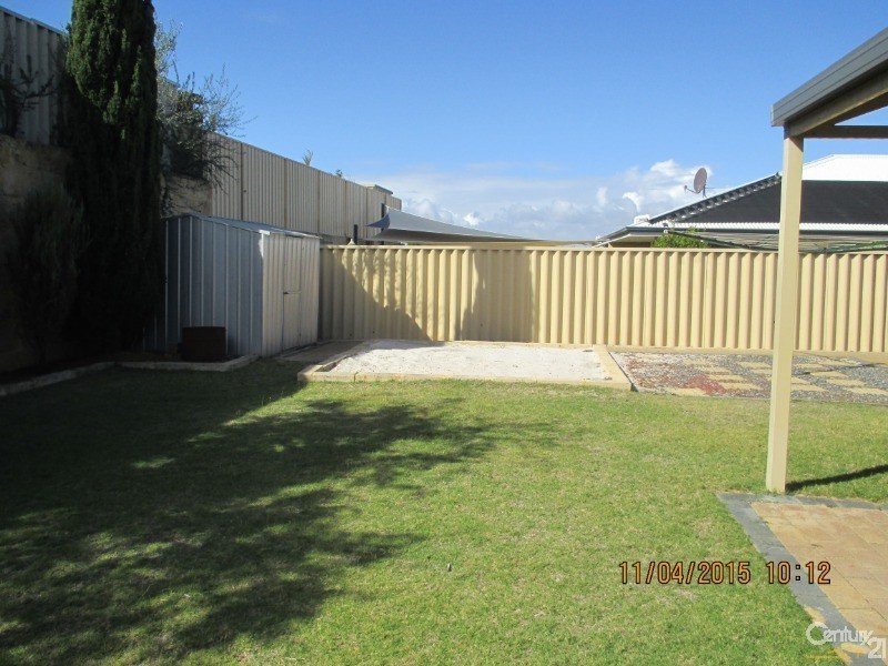 9 Fremont Crescent, Secret Harbour WA 6173