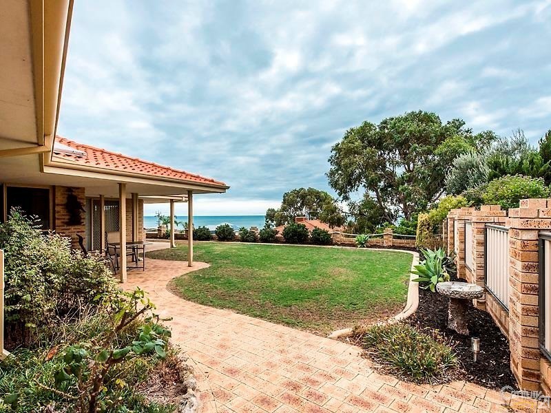 2 Merindah Meander, Falcon WA 6210