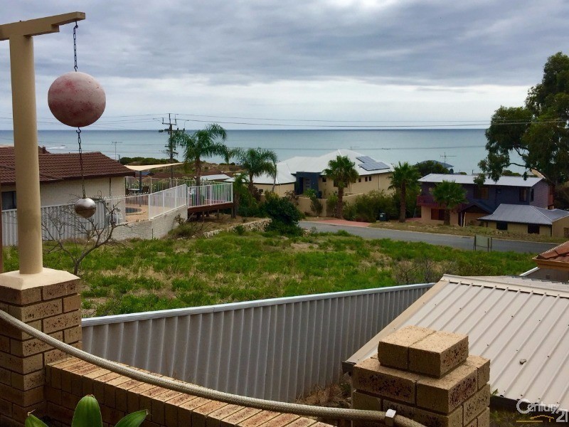 2 Merindah Meander, Falcon WA 6210