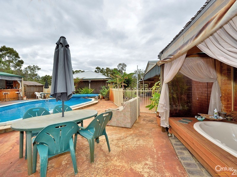 50 Matthie Road, Barragup WA 6209