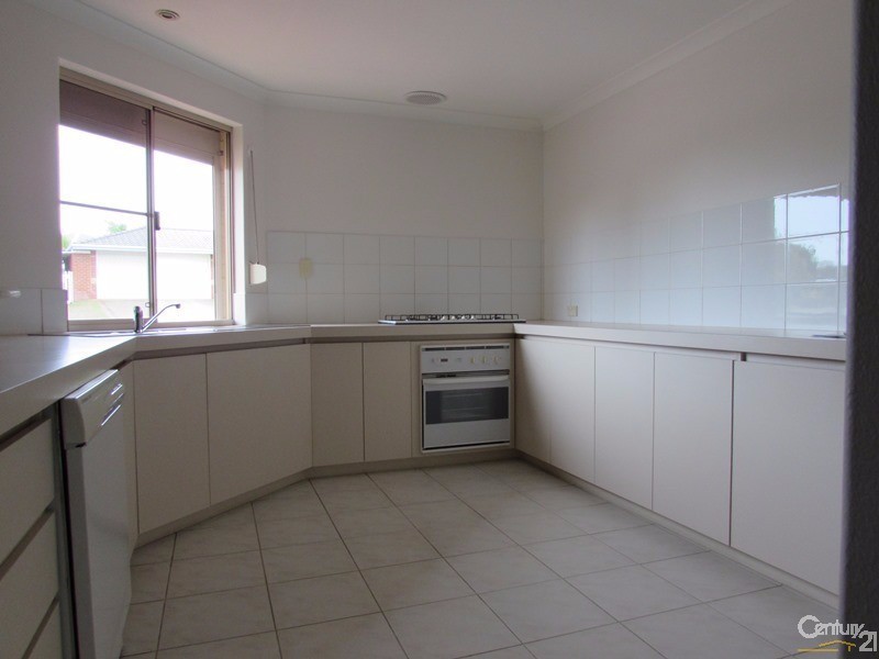 81 Ronsard Drive, San Remo WA 6210