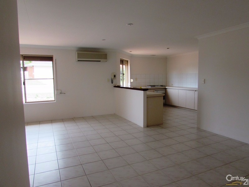 81 Ronsard Drive, San Remo WA 6210