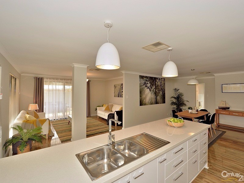 2 Meda Close, Greenfields WA 6210