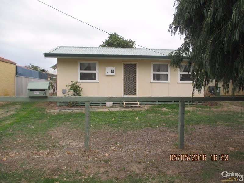 4 Nestor Way, Silver Sands WA 6210