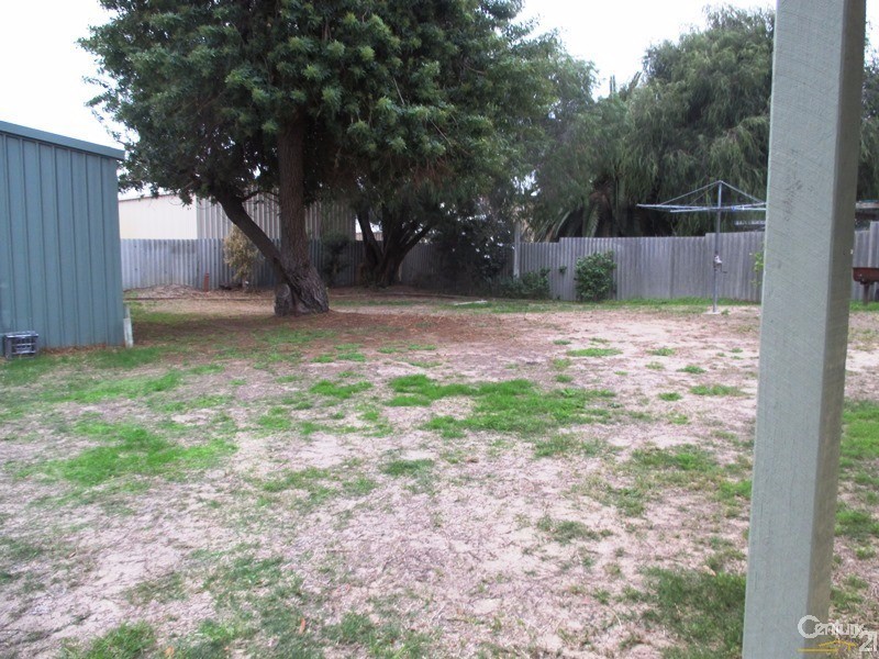 4 Nestor Way, Silver Sands WA 6210