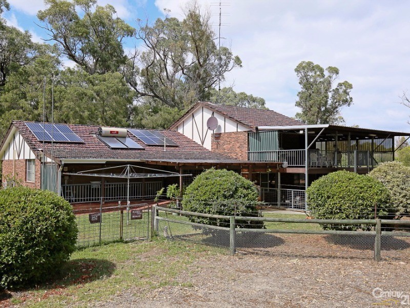 214 Newnham Road, Lake Clifton WA 6215