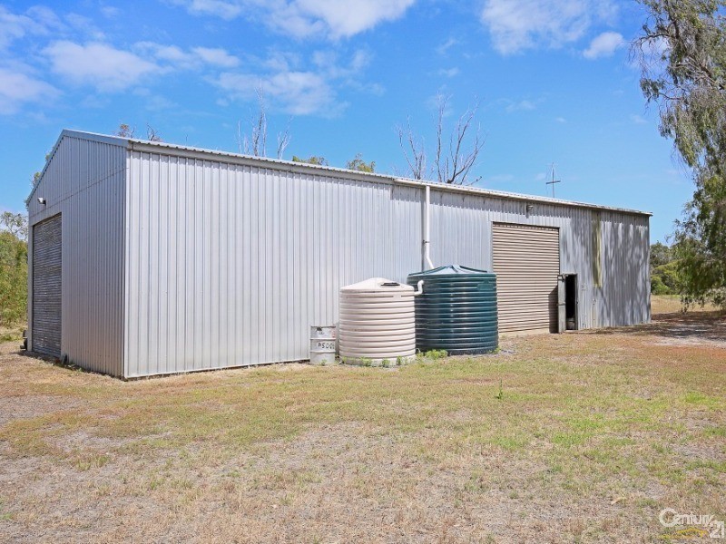 214 Newnham Road, Lake Clifton WA 6215